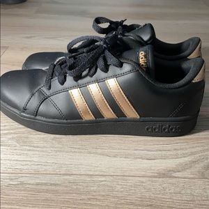 Barely used girls Adidas shoes